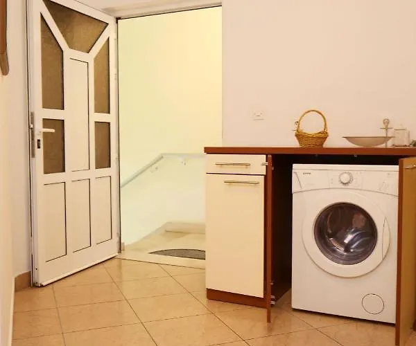 With Parking Space Orebic, Peljesac - 10149